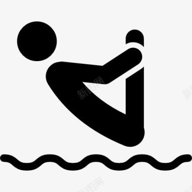 游泳的人的剪影跳跃倒水图标图标