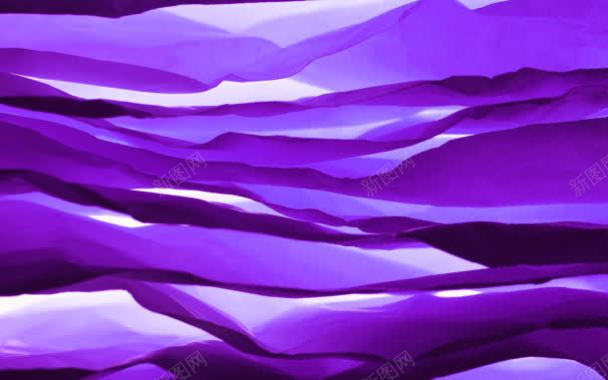 紫色手绘山峰海报背景背景