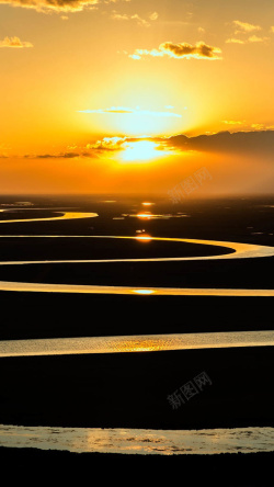 蜿蜒河流背景阳光蜿蜒河流大气H5背景高清图片
