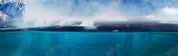 蓝色环境渲染海绵小船冰山背景