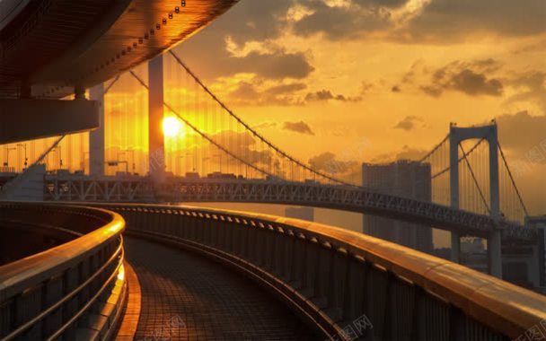 夕阳下的古典立交桥背景
