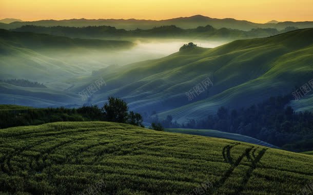 草原山峰绿色山峰jpg设计背景_88icon https://88icon.com 山峰 绿色 草原