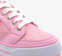 粉色夏季女鞋海报素材