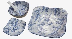 中国风青花瓷盘子三件套素材