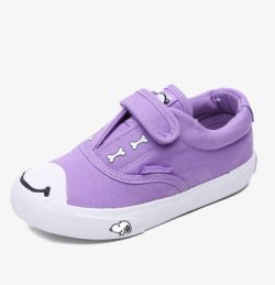 紫色可爱帆布童鞋素材