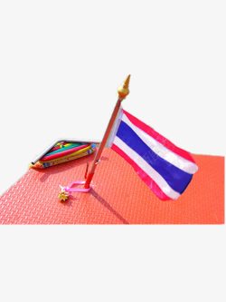 船头上的泰国国旗随风飘逸素材