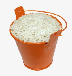 一个橙色铁皮桶里放满了大米素材