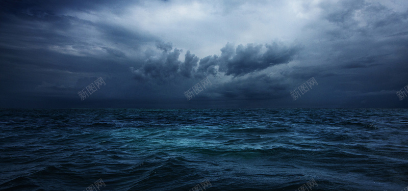 天空乌云大海背景jpg设计背景_88icon https://88icon.com 海报banner 自然风光 乌云 大海 天空 摄影 风景