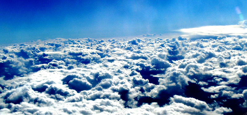 天空云层jpg设计背景_88icon https://88icon.com 蓝色天空 云层 高空摄影 光照 海报banner 摄影 风景
