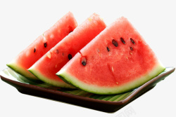 夏季新鲜西瓜一盘西瓜水果夏季水果高清图片