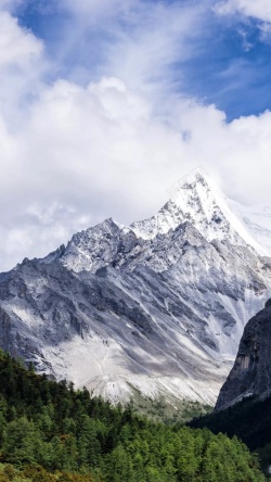 北方风景白色雪山风景摄影H5背景高清图片