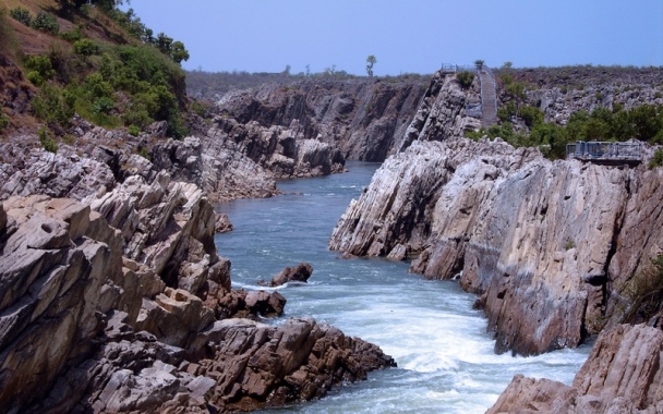 河流戈壁流水素材背景