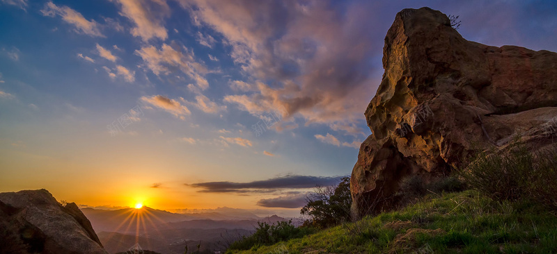 夕阳高山海报素材jpg设计背景_88icon https://88icon.com 淘宝海报 天猫海报 海报素材 男装 女装 活动背景 夕阳 高山 海报banner 摄影 风景