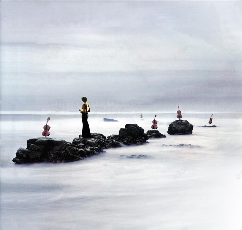 唯美小提琴手云海背景psd设计背景_88icon https://88icon.com 云海 小提琴 背景 美女 摄影 风景