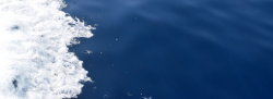 着名博客网站蓝白海面波浪浪花背景高清图片