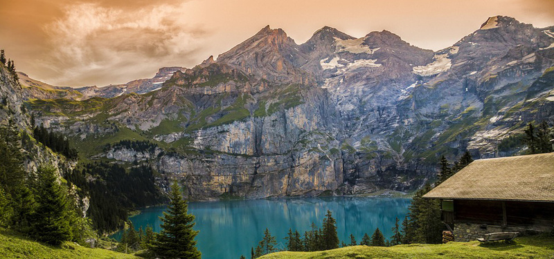 青山绿水背景图jpg设计背景_88icon https://88icon.com 青山 湖 树 静谧 海报banner 摄影 风景