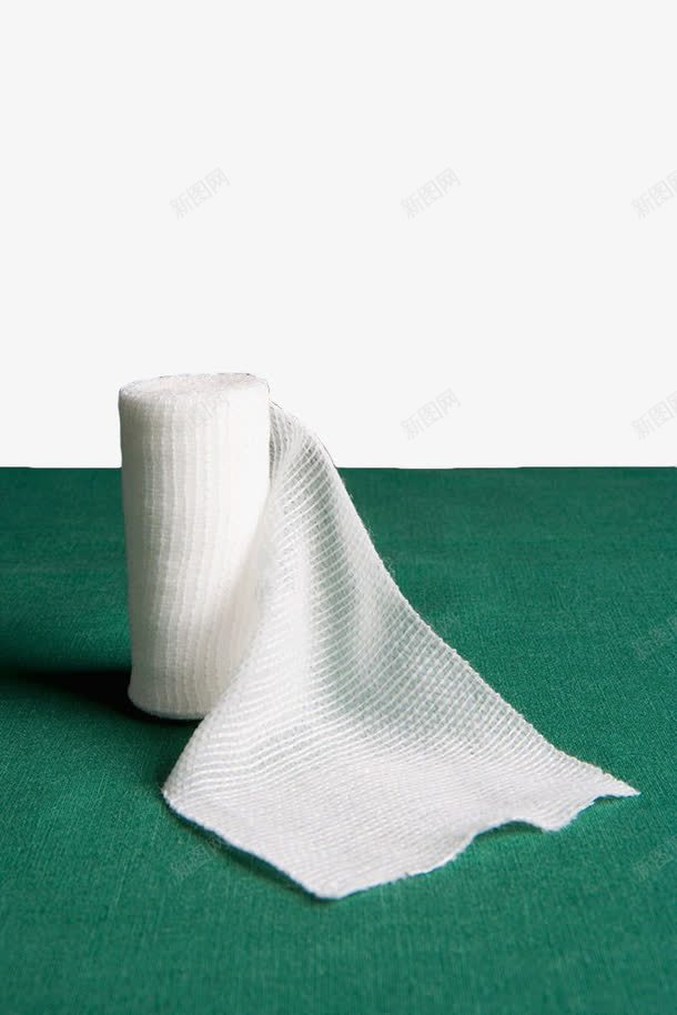 绿色台子上的白色纱布png免抠素材_88icon https://88icon.com 医用 医用纱布 医药 纱布 绿色台子