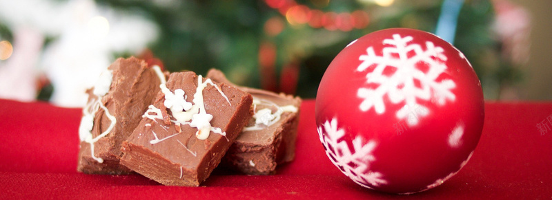 圣诞元素背景图jpg设计背景_88icon https://88icon.com 圣诞 巧克力 海报banner 摄影 风景