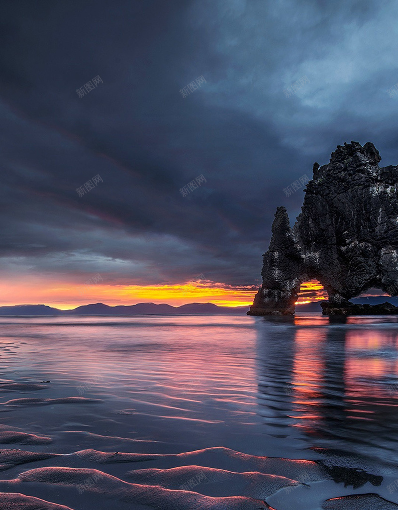 天空乌云海面H5背景素材jpg设计背景_88icon https://88icon.com 天空 乌云 海面 黑色 石头 H5 红色 云彩 霞光 天空素材 天空背景