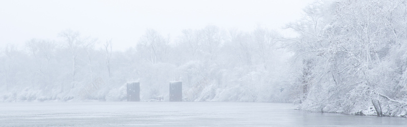 白色唯美雪景banner背景