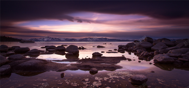 紫色的砂石滩背景背景