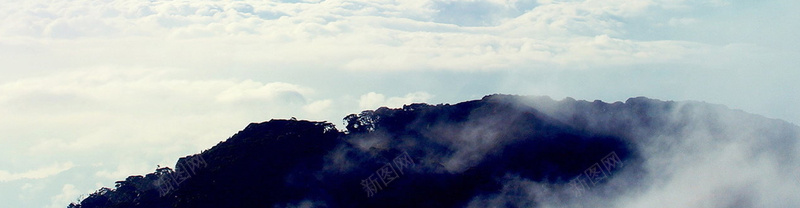 壮观风景背景psd设计背景_88icon https://88icon.com 白云 风景 山 树 海报banner 摄影