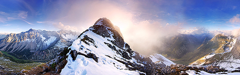 太阳光下的蓝天雪山jpg设计背景_88icon https://88icon.com 蓝天 光线 雪山 融化 山峰
