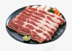 牛腿肉片烧烤盘子牛肉纸上烧烤高清图片