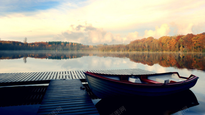 General 1920x1080 landscapes fall lakes boats nature reflections cloud背景
