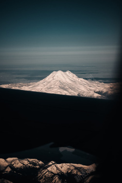 山脉雪山摄影背景背景