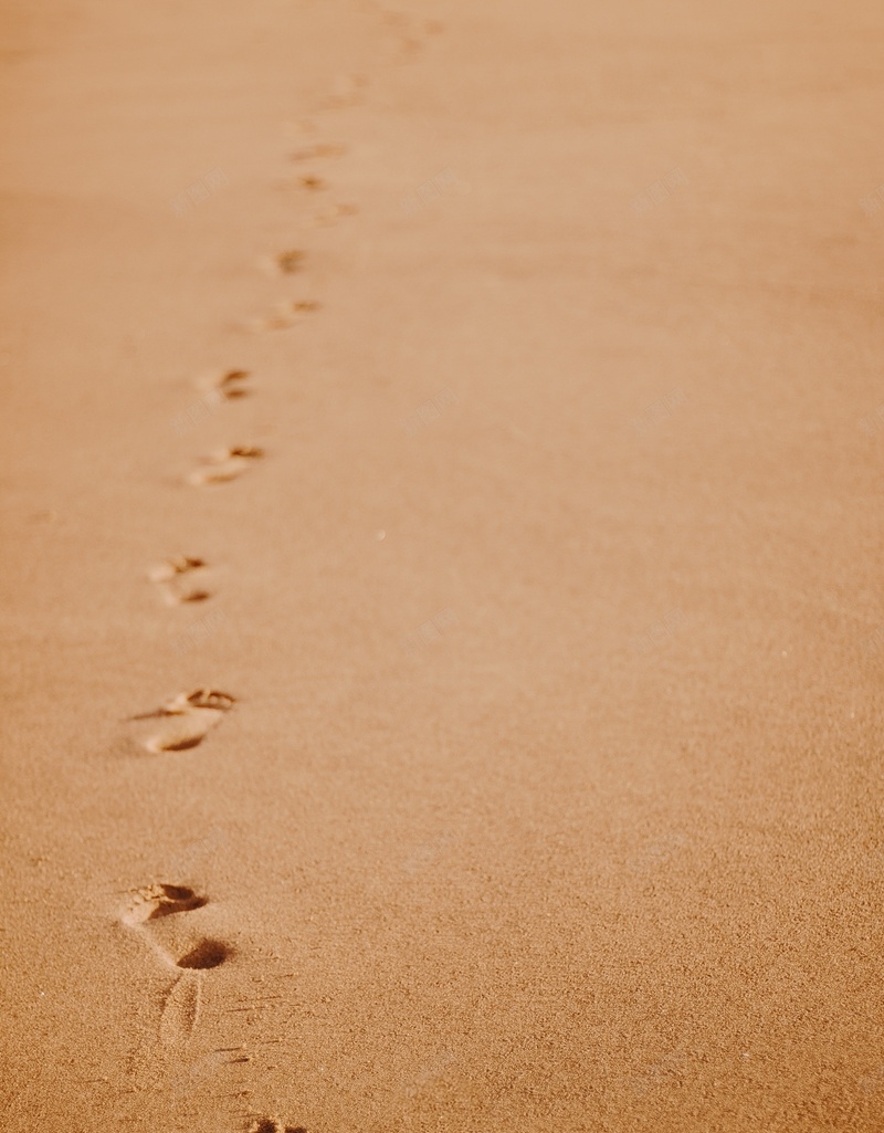 沙滩脚印海边沙jpg设计背景_88icon https://88icon.com 沙 沙滩 沙滩上的脚印图片 海边 脚印