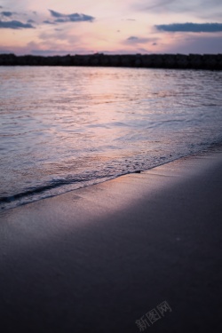 夕背景海边夕阳光照高清图片