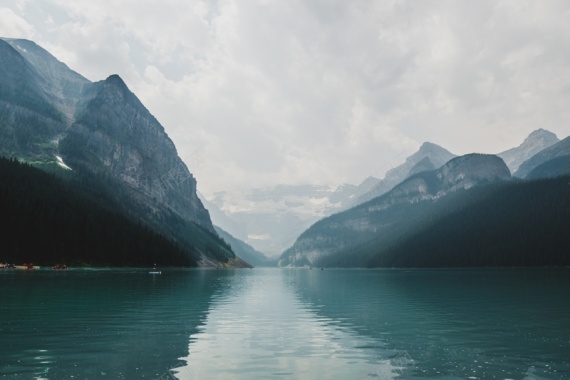 青山绿水风景独特美丽背景