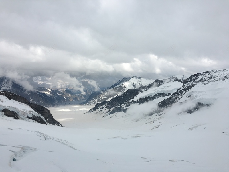 一片白茫的雪景jpg设计背景_88icon https://88icon.com 雪山 雪景 风景 配图