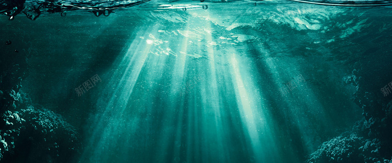 阳光照射的海底素材背景banner背景