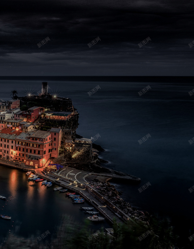 创意晚安实景风格户外海报jpg设计背景_88icon https://88icon.com 创意海报 简约海报 一个人 晚上好 夜色 晚安我的世界 楼盘 夜晚 建筑