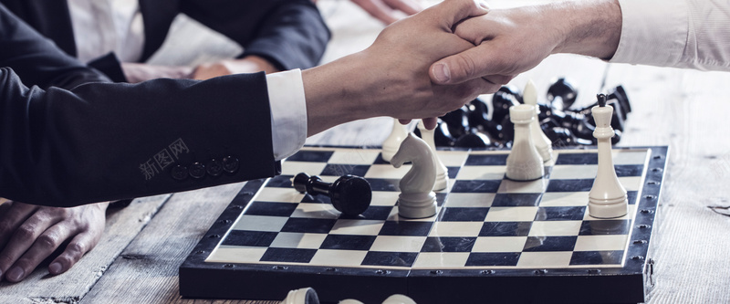 下国际象棋的人物高清图片jpg设计背景_88icon https://88icon.com 商务金融 游戏 象棋 黑白 棋盘 下棋人物 黑白国际象棋图片 摄影 马头 其他风光 风景图片 图片素材 海报banner