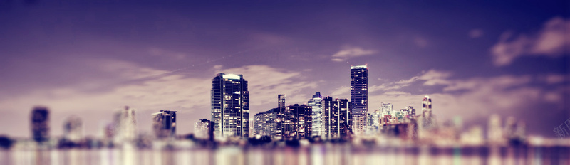 夜晚的都市背景jpg设计背景_88icon https://88icon.com 横幅背景 高楼 灯火 海报banner 摄影 全屏banner背景 风景