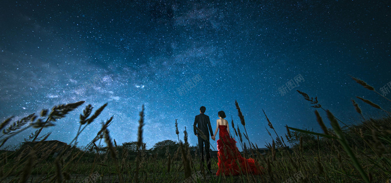 星空下的情侣背景图背景