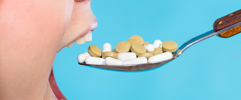 医疗背景jpg设计背景_88icon https://88icon.com 医疗 汤匙 生病 药丸 药物 蓝色 张嘴 胶囊 海报banner 科技 科幻 商务