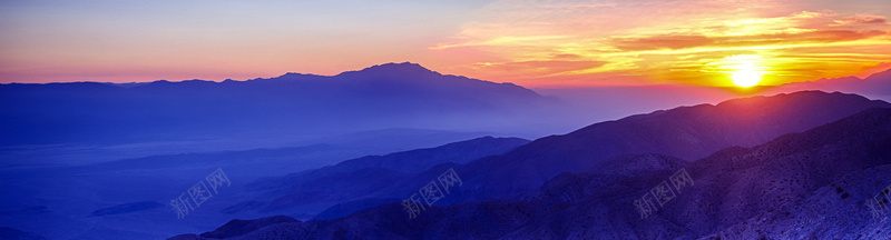 晨光夕阳旅行bannerjpg设计背景_88icon https://88icon.com 太阳 云朵 山 旅行 徒步 海报banner 摄影 风景