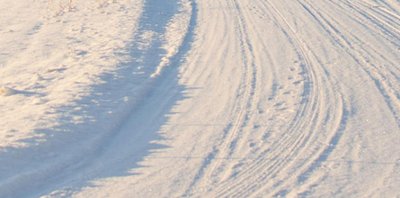 大雪简约雪地风景H5背景素材jpg设计背景_88icon https://88icon.com 大雪 简约 雪地 树木 蓝天 风景 H5 开心 快乐 摄影