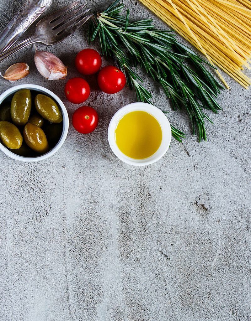 圣女果面条橄榄油H5背景jpg设计背景_88icon https://88icon.com 橄榄油 唯美 番茄 面条 食物 H5背景 文艺 简约 小清新