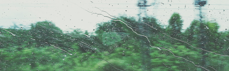 雨中窗外jpg设计背景_88icon https://88icon.com 海报banner 绿色背景 文艺 玻璃 窗户 小清新 简约