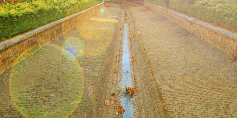 乡村美丽风景合成H5背景jpg设计背景_88icon https://88icon.com 乡村 风景 农场 合成风景 气球 彩色天空 H5背景 阳光 光晕 光斑