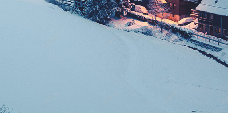 雪天山下温馨的人家H5背景素材jpg设计背景_88icon https://88icon.com 雪天 温馨 人家 雪地 摄影 H5背景素材 风景