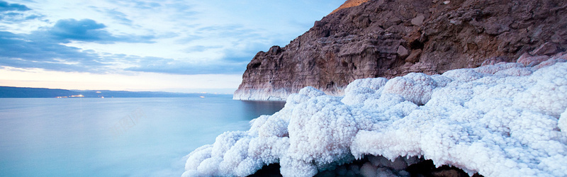 冬季海滩背景jpg设计背景_88icon https://88icon.com 冬季背景 海滩背景 海水背景 雪山背景 冰雪背景 海石背景 天空背景 云彩背景 海报banner 摄影 风景