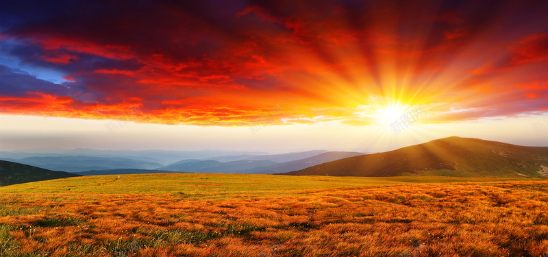 风景草地背景jpg设计背景_88icon https://88icon.com 风景 草地 阳光 山脉 日出 海报banner 摄影