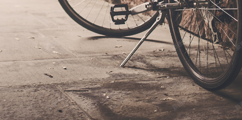 欧式风情脚踏车H5背景素材jpg设计背景_88icon https://88icon.com 复古 文艺 欧式 风情 摄影 脚踏车 H5 风景