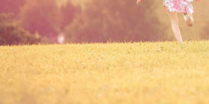简约文艺小清新H5背景jpg设计背景_88icon https://88icon.com 奔跑的孩子 简约素材 孩子 文艺 简约 阳光 草地 柔美的画面 H5背景素材 H5